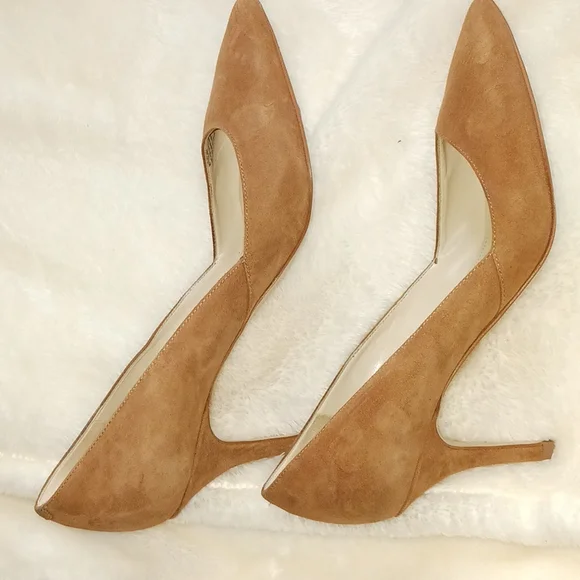 Marc Fisher Tuscany suade Tan pump size 9 - Picture 3 of 6